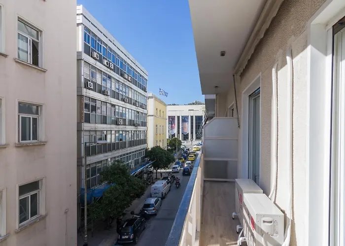 Minimal 2 Bedroom Apt Near The Athens Concert Hall